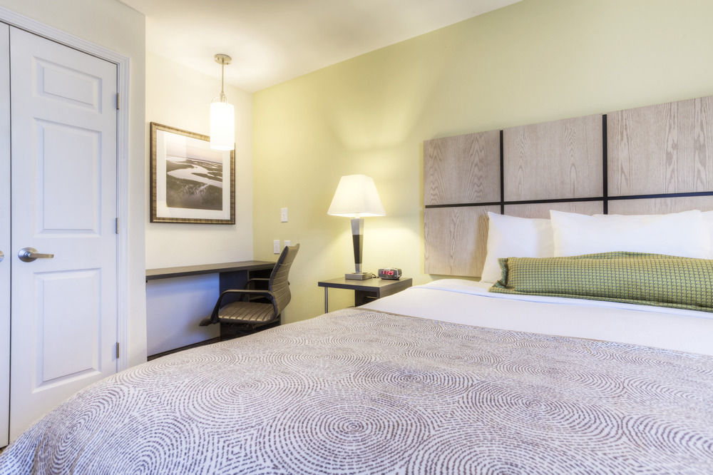 Candlewood Suites - Mooresville Lake Norman By Ihg Exterior foto